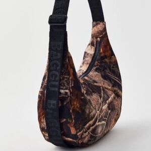 BAGGU Medium Crescent Bag - Photo Forest Pattern Crossbody Bag NWT